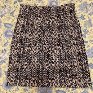 Ann Taylor Midlength skirt